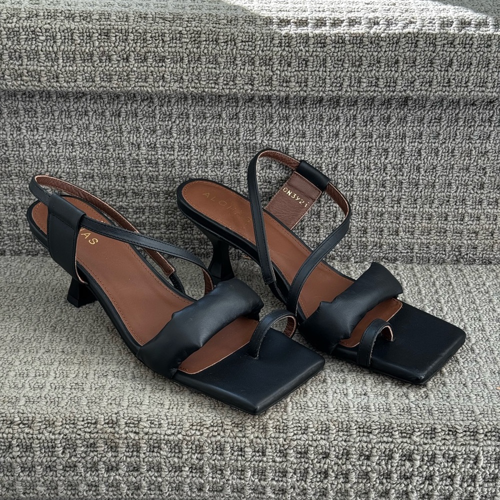 ALOHAS Black Strappy Heels - Picture 4 of 5